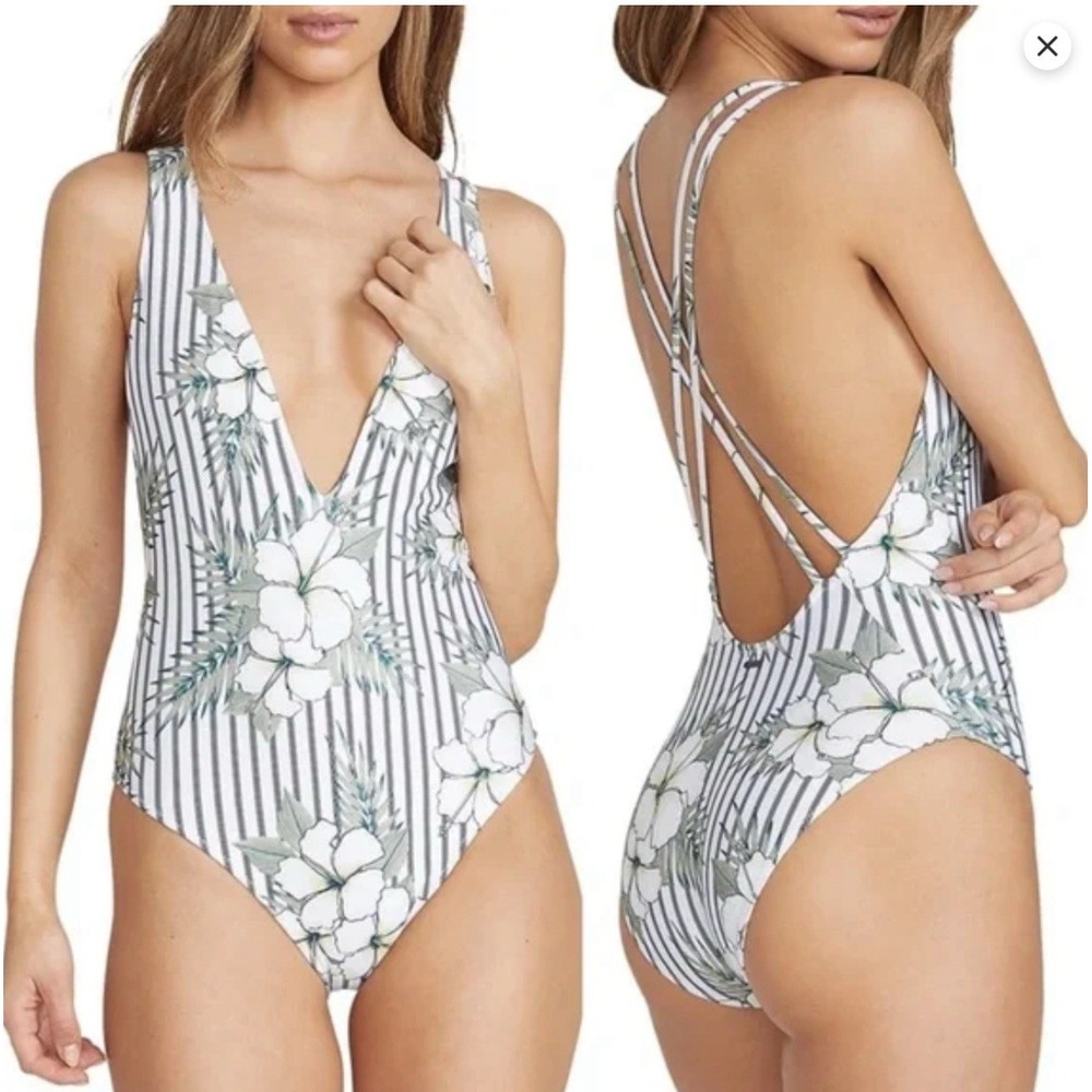 NWT Volcom Ladies 16W Skimpy White So Tropical One Piece Swimsuit Strappy Open